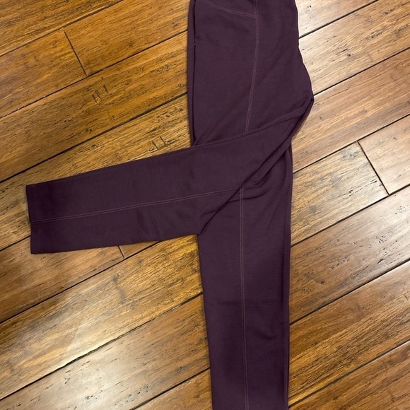 Simply Vera Vera Wang Pants - EUC Vera Wang Pointe pants. Stretchy. Super comfy for work. Color is wine.